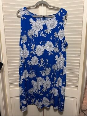 Roz & Ali Royal Blue and White Floral Sleeveless Dress